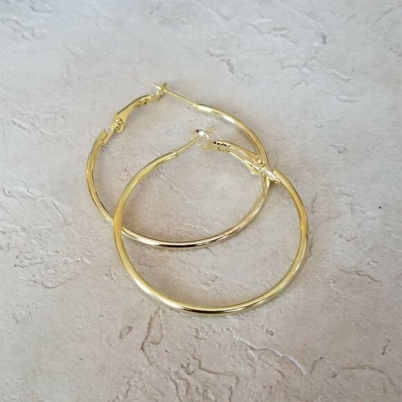 Classic Gold Tone Hoop Earrings 40mm 1.6" Leverback Minimalist - Picture 1 of 5